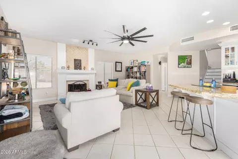 Living - 3911 E Shannon St, Phoenix, AZ 85044 photo 2 of 5
