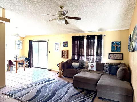Living - 5490 E Hereford Rd, Hereford, AZ 85615 photo 2 of 3