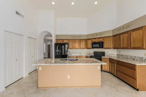 Kitchen - 4171 E Rockledge Rd, Phoenix, AZ 85044 photo 1 of 4