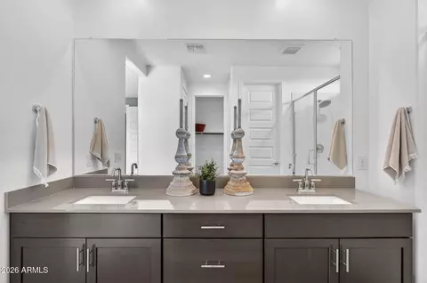 Bath - 9953 S Dutchman Dr, Apache Junction, AZ 85120 photo 2 of 5