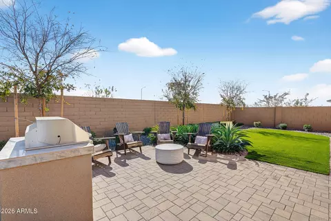 Exterior - 9953 S Dutchman Dr, Apache Junction, AZ 85120 photo 4 of 11