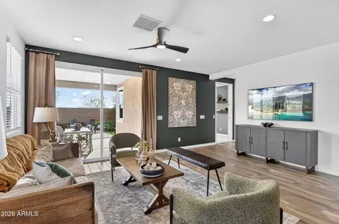 Living - 9953 S Dutchman Dr, Apache Junction, AZ 85120 photo 2 of 3