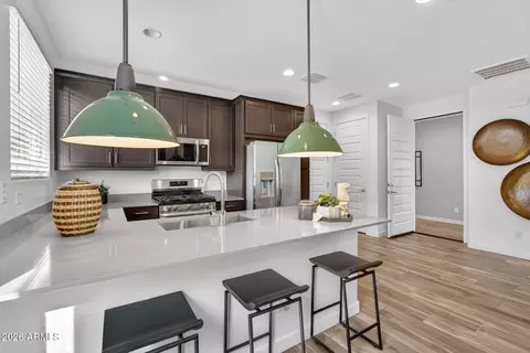 Kitchen - 9953 S Dutchman Dr, Apache Junction, AZ 85120 photo 6 of 6