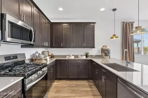 Kitchen - 9953 S Dutchman Dr, Apache Junction, AZ 85120 photo 2 of 6