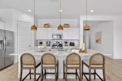 Kitchen - 9965 S Dutchman Dr, Apache Junction, AZ 85120 photo 1 of 4