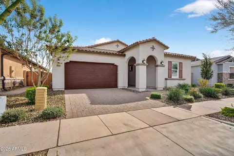 Exterior - 9965 S Dutchman Dr, Apache Junction, AZ 85120 photo 2 of 13