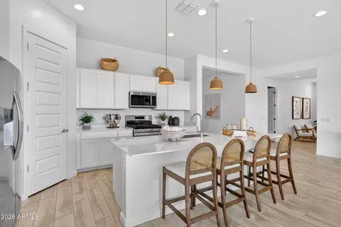 Kitchen - 9965 S Dutchman Dr, Apache Junction, AZ 85120 photo 2 of 4