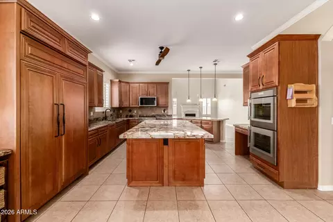 Kitchen - 949 E Benrich Dr, Gilbert, AZ 85295 photo 4 of 6