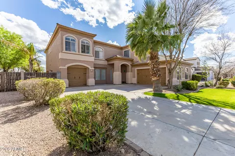 Exterior - 949 E Benrich Dr, Gilbert, AZ 85295 photo 2 of 8