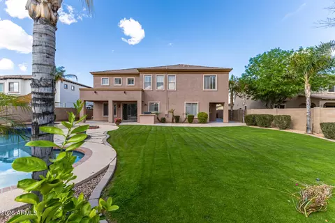 Exterior - 949 E Benrich Dr, Gilbert, AZ 85295 photo 6 of 8