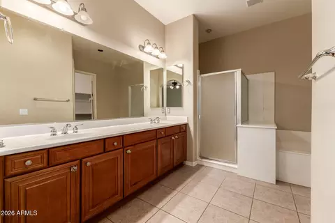 Bath - 949 E Benrich Dr, Gilbert, AZ 85295 photo 5 of 6