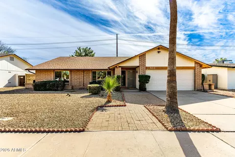833 W Naranja Ave, Mesa, AZ 85210