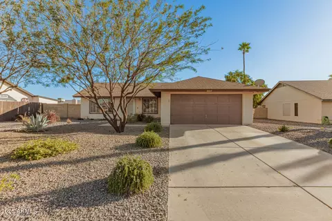 8057 W Dreyfus Dr, Peoria, AZ 85381