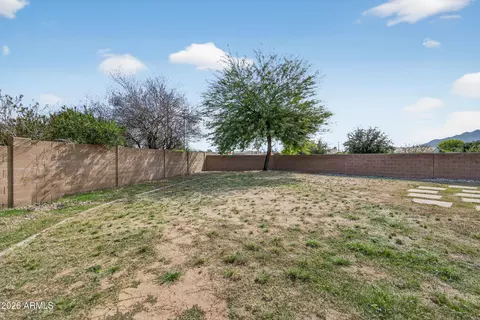 Exterior - 3319 E Fandango Dr, Gilbert, AZ 85298 photo 6 of 9