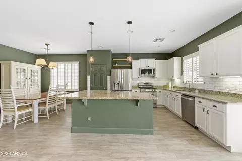 Kitchen - 3319 E Fandango Dr, Gilbert, AZ 85298 photo 5 of 6