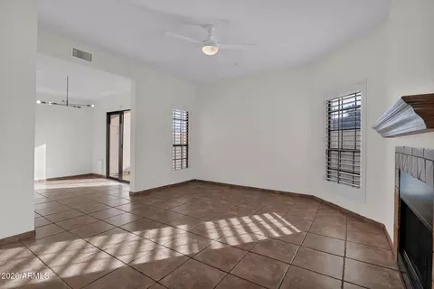 Living - 1124 E Rose Ln #3, Phoenix, AZ 85014 photo 1 of 3