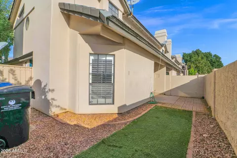 Exterior - 1124 E Rose Ln #3, Phoenix, AZ 85014 photo 4 of 8