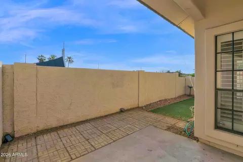 Exterior - 1124 E Rose Ln #3, Phoenix, AZ 85014 photo 3 of 8