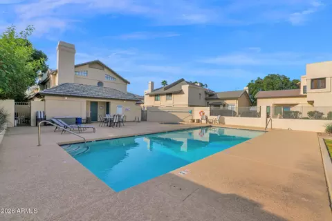 Exterior - 1124 E Rose Ln #3, Phoenix, AZ 85014 photo 7 of 8