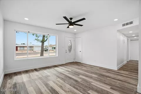 Living - 752 E Glade Ave, Mesa, AZ 85204 photo 2 of 4