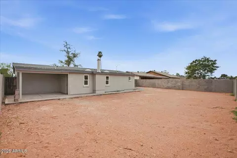 Exterior - 752 E Glade Ave, Mesa, AZ 85204 photo 3 of 5