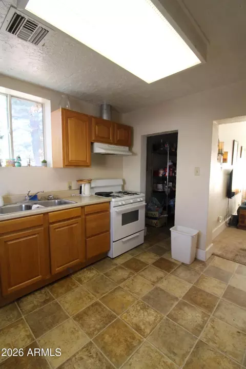 Kitchen - 267 E North St, Globe, AZ 85501 photo 3 of 3