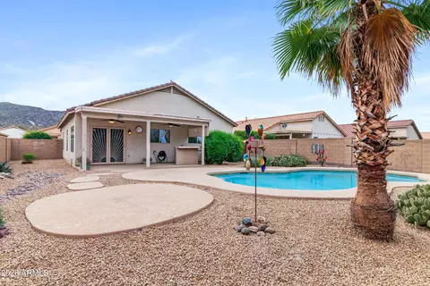 930 E Pedro Rd, Phoenix, AZ 85042