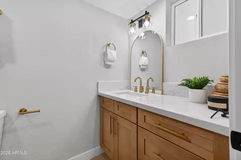 Bath - 228 S S Hl, Mesa, AZ 85204 photo 3 of 3
