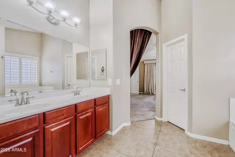 Bath - 23614 N 24th Ter, Phoenix, AZ 85024 photo 2 of 3