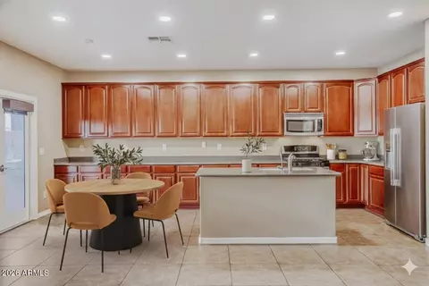 Kitchen - 23614 N 24th Ter, Phoenix, AZ 85024 photo 1 of 5