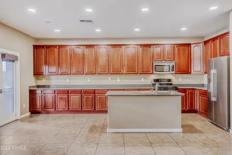 Kitchen - 23614 N 24th Ter, Phoenix, AZ 85024 photo 5 of 5