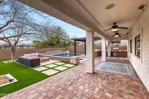 Exterior - 23614 N 24th Ter, Phoenix, AZ 85024 photo 7 of 8