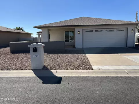 9729 E Navajo Pl, Sun Lakes, AZ 85248