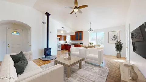 1529 E Cloud Rd, Phoenix, AZ 85086