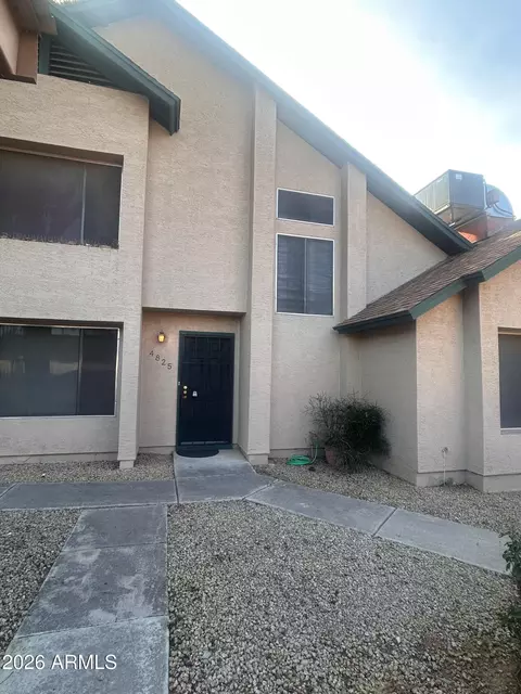4825 W Manzanita Dr, Glendale, AZ 85302