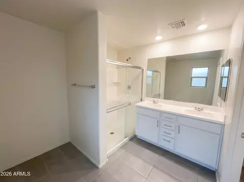 Bath - 2952 E Fairview Ave, Mesa, AZ 85204 photo 2 of 2