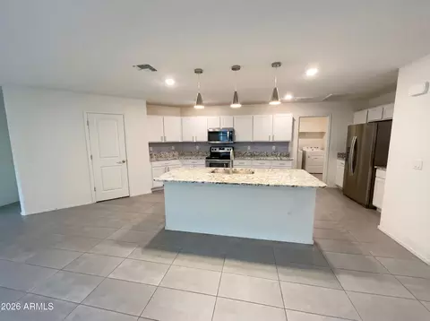 Kitchen - 2952 E Fairview Ave, Mesa, AZ 85204 photo 4 of 6