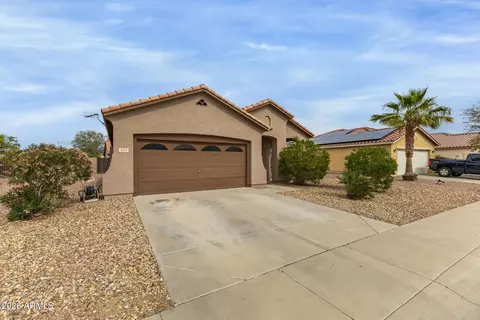 592 W Gabrilla Ct, Casa Grande, AZ 85122