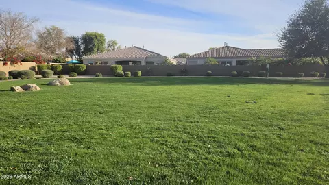 Exterior - 4192 E Chestnut Ln, Gilbert, AZ 85298 photo 2 of 7