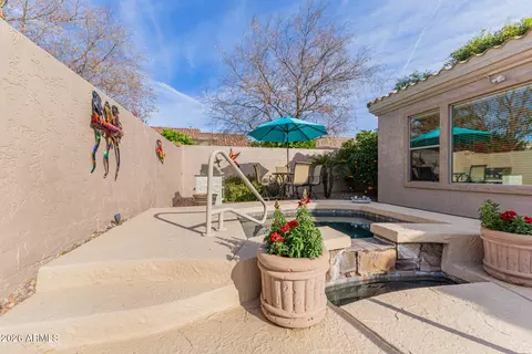 Exterior - 4192 E Chestnut Ln, Gilbert, AZ 85298 photo 5 of 7