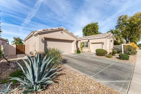 Exterior - 4192 E Chestnut Ln, Gilbert, AZ 85298 photo 6 of 7