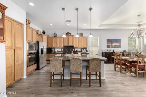 Kitchen - 4192 E Chestnut Ln, Gilbert, AZ 85298 photo 2 of 3