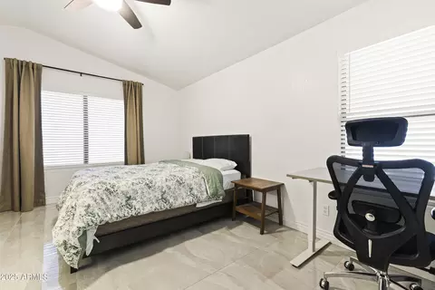 Bedroom - 652 S Bahama Dr, Gilbert, AZ 85296 photo 3 of 5