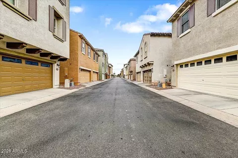 Other - 3621 E Leslie Dr, Gilbert, AZ 85296 photo 7 of 11