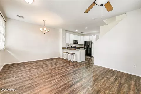Living - 3621 E Leslie Dr, Gilbert, AZ 85296 photo 2 of 4