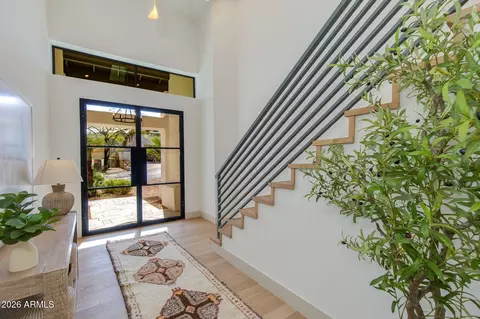 Entry Way - 2212 E Cinnabar Ave, Phoenix, AZ 85028 photo 1 of 2
