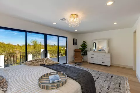 Bedroom - 2212 E Cinnabar Ave, Phoenix, AZ 85028 photo 4 of 6