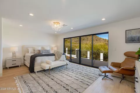 Bedroom - 2212 E Cinnabar Ave, Phoenix, AZ 85028 photo 3 of 6