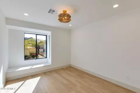 Bedroom - 2212 E Cinnabar Ave, Phoenix, AZ 85028 photo 6 of 6