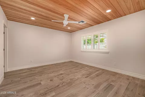 Bedroom - 4010 E Coolidge St, Phoenix, AZ 85018 photo 4 of 6
